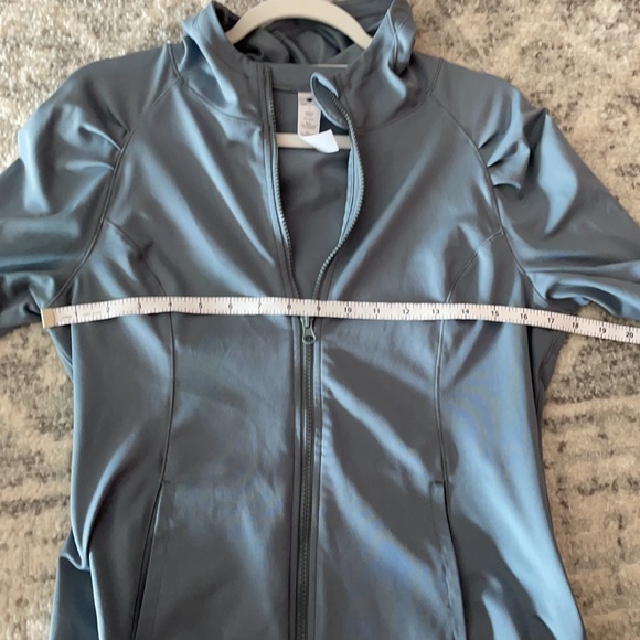 Yogalicious jacket size large - Picture 2 of 7